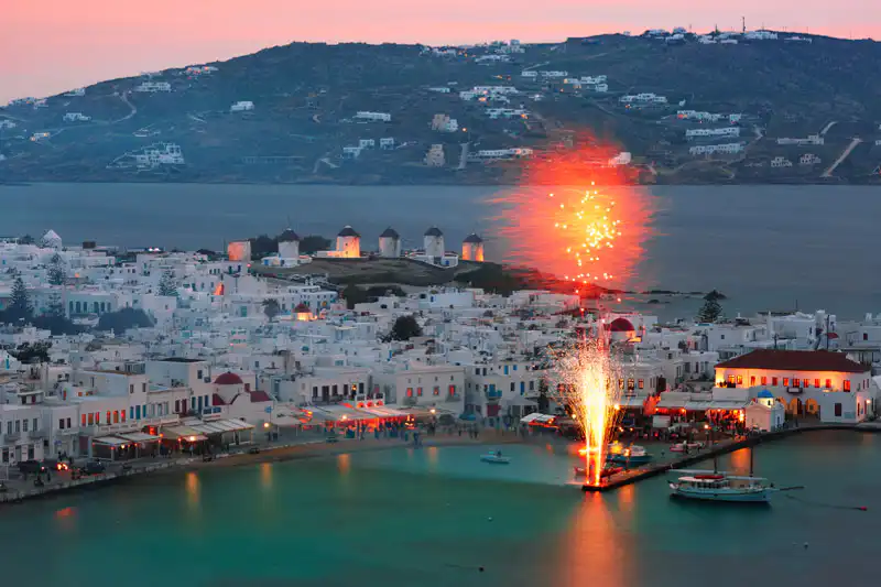 360-degree fun in Mykonos!